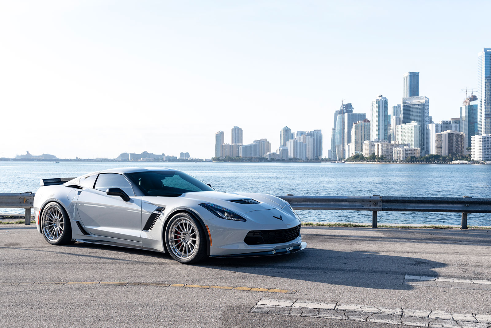 Chevy-Corvette-C7-Z06---Phil-Vibrant-Forged-Wheels02331