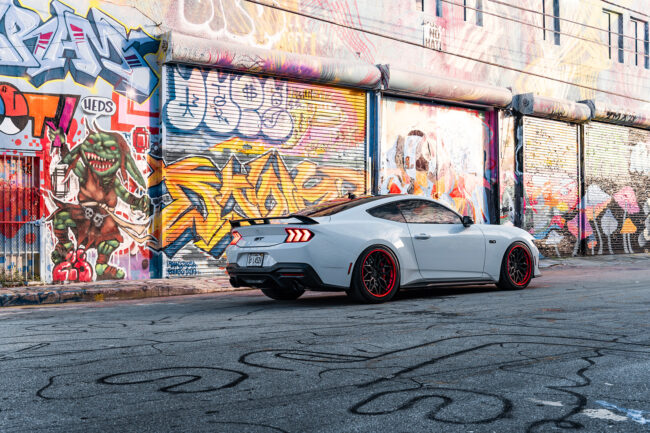 Ford-Mustang-2024-GT---Derek-VibrantForged20231209_0898